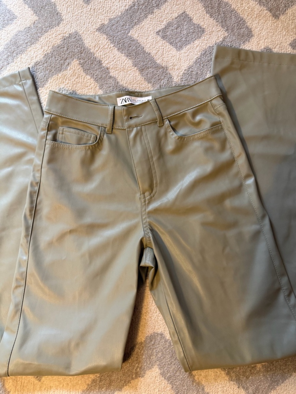 Zara Women’s Green Straight Faux Leather Jeans